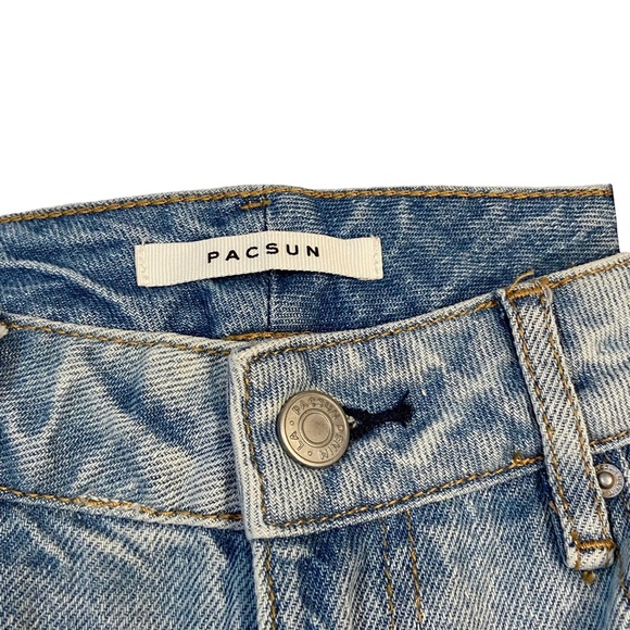 PACSUN New Distressed Mom Jeans High Rise Light Blue Wash Ripped Size 26 - Picture 11 of 16